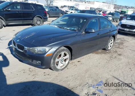 2013 BMW 328I xDrive z USA, uszkodzony, nr VIN WBA3B5G51DNS01577